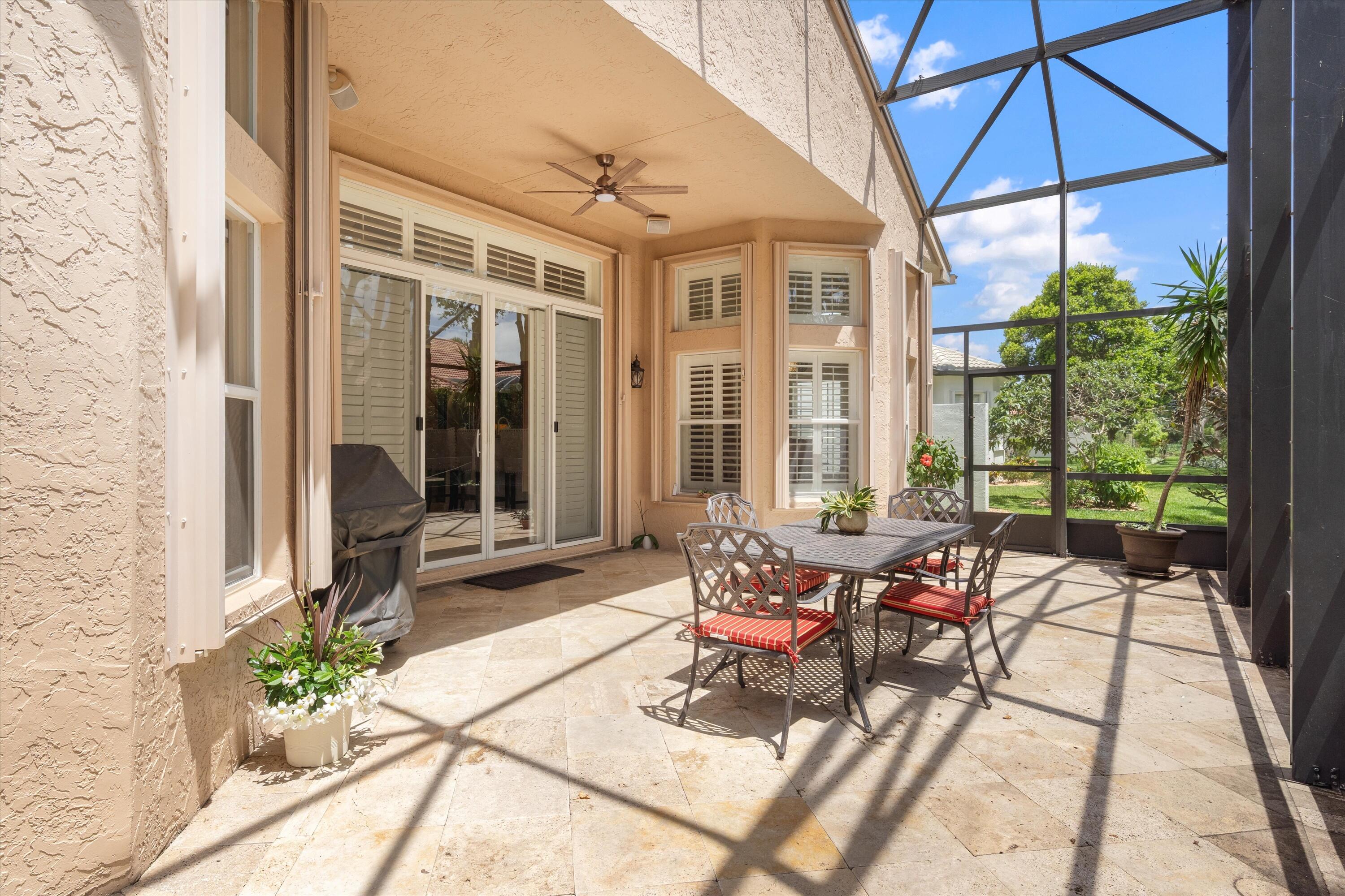 VALENCIA PALMS 6 - Residential