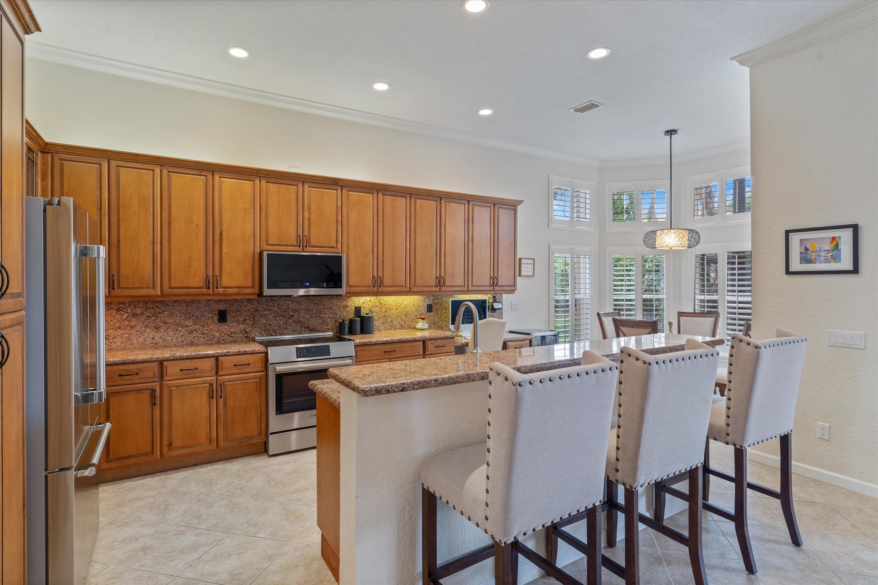 VALENCIA PALMS 6 - Residential