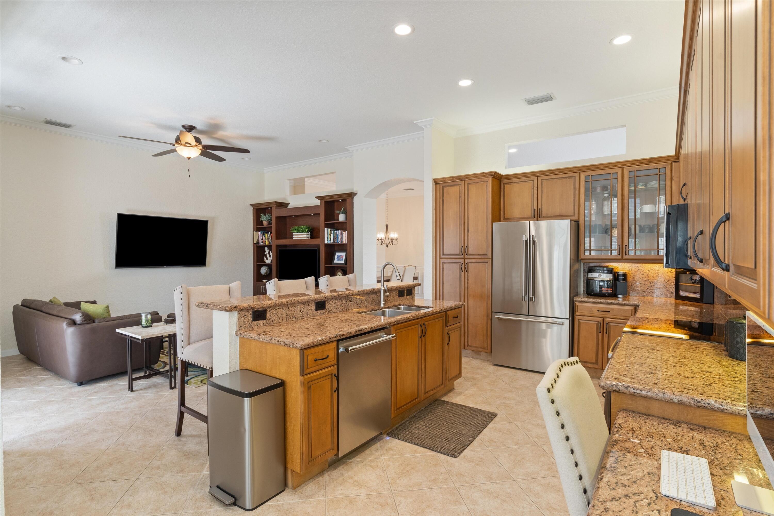 VALENCIA PALMS 6 - Residential