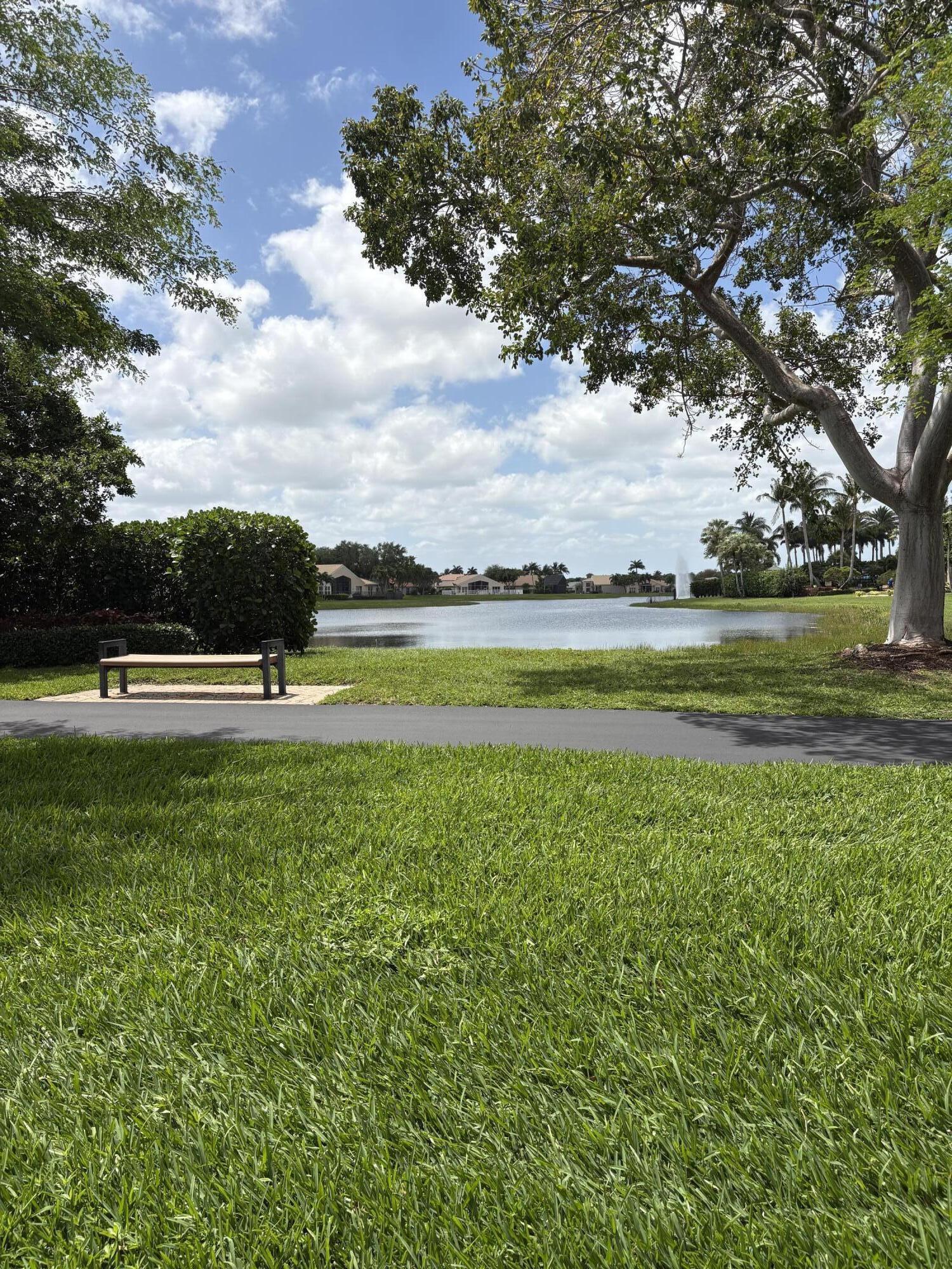 VALENCIA PALMS 6 - Residential