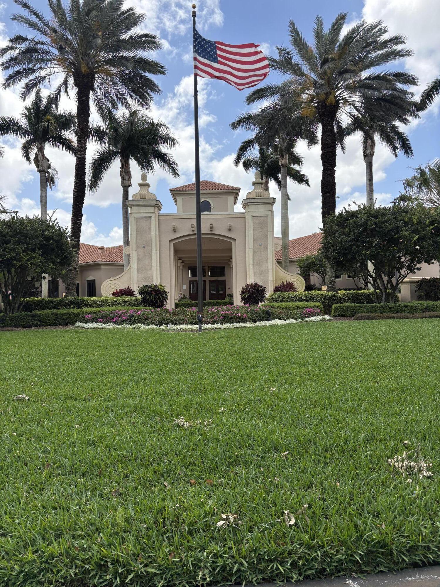 VALENCIA PALMS 6 - Residential