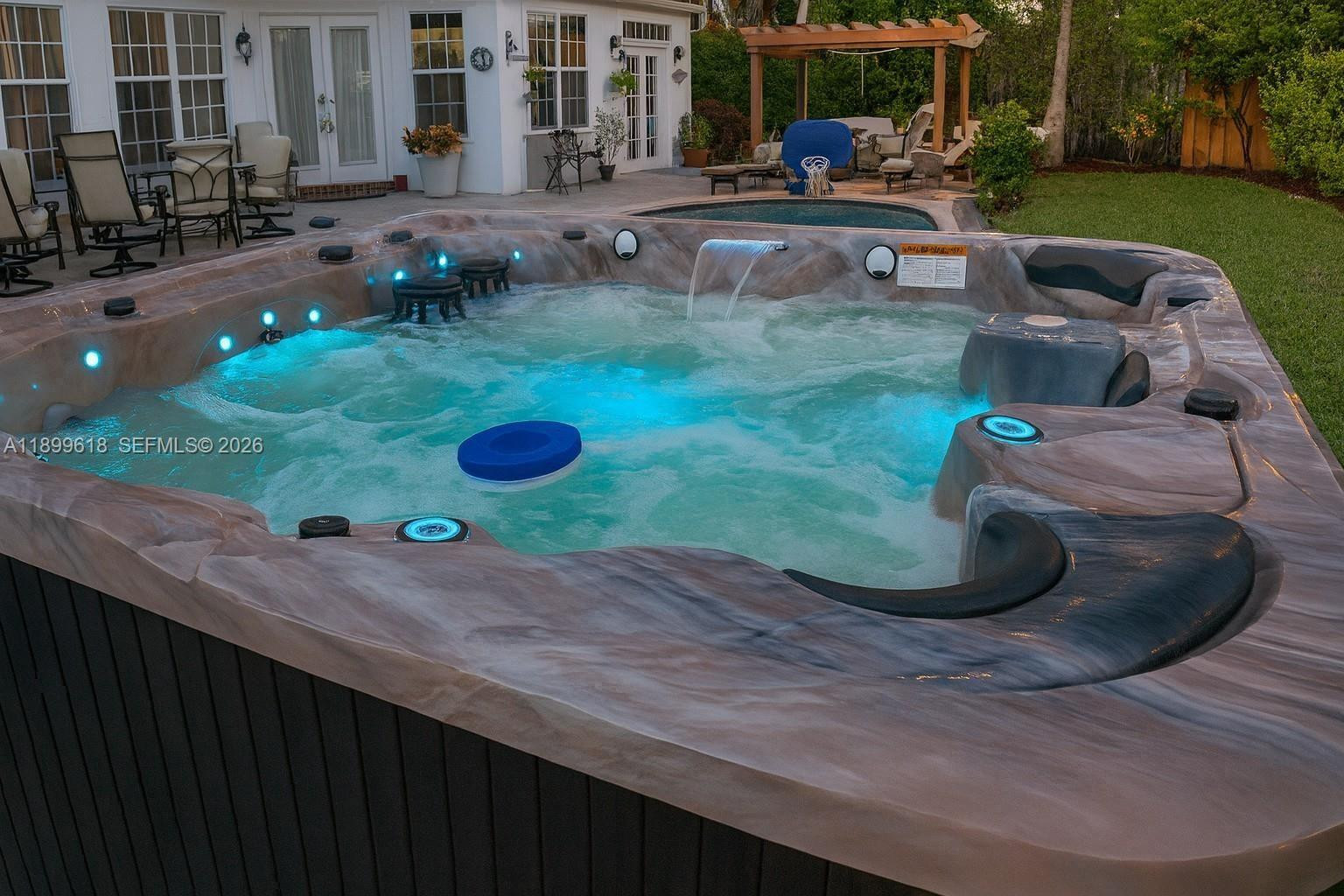 HOLIDAY SPRINGS EAST - Residential