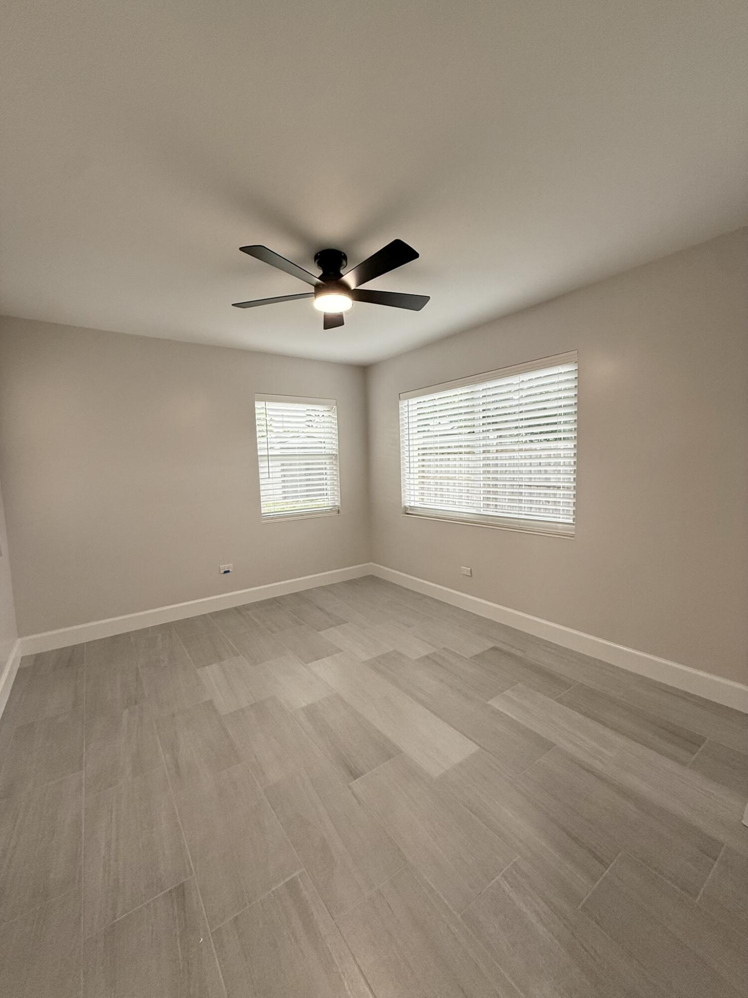NORTH LAKE WORTH - Residential Lease