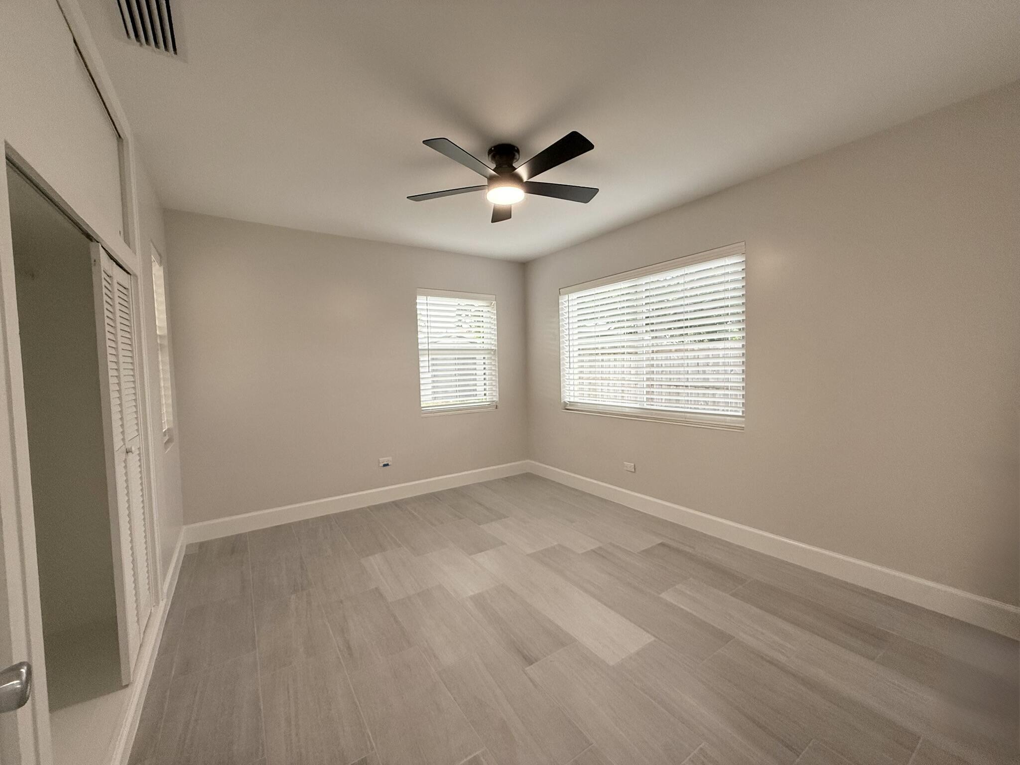 NORTH LAKE WORTH - Residential Lease