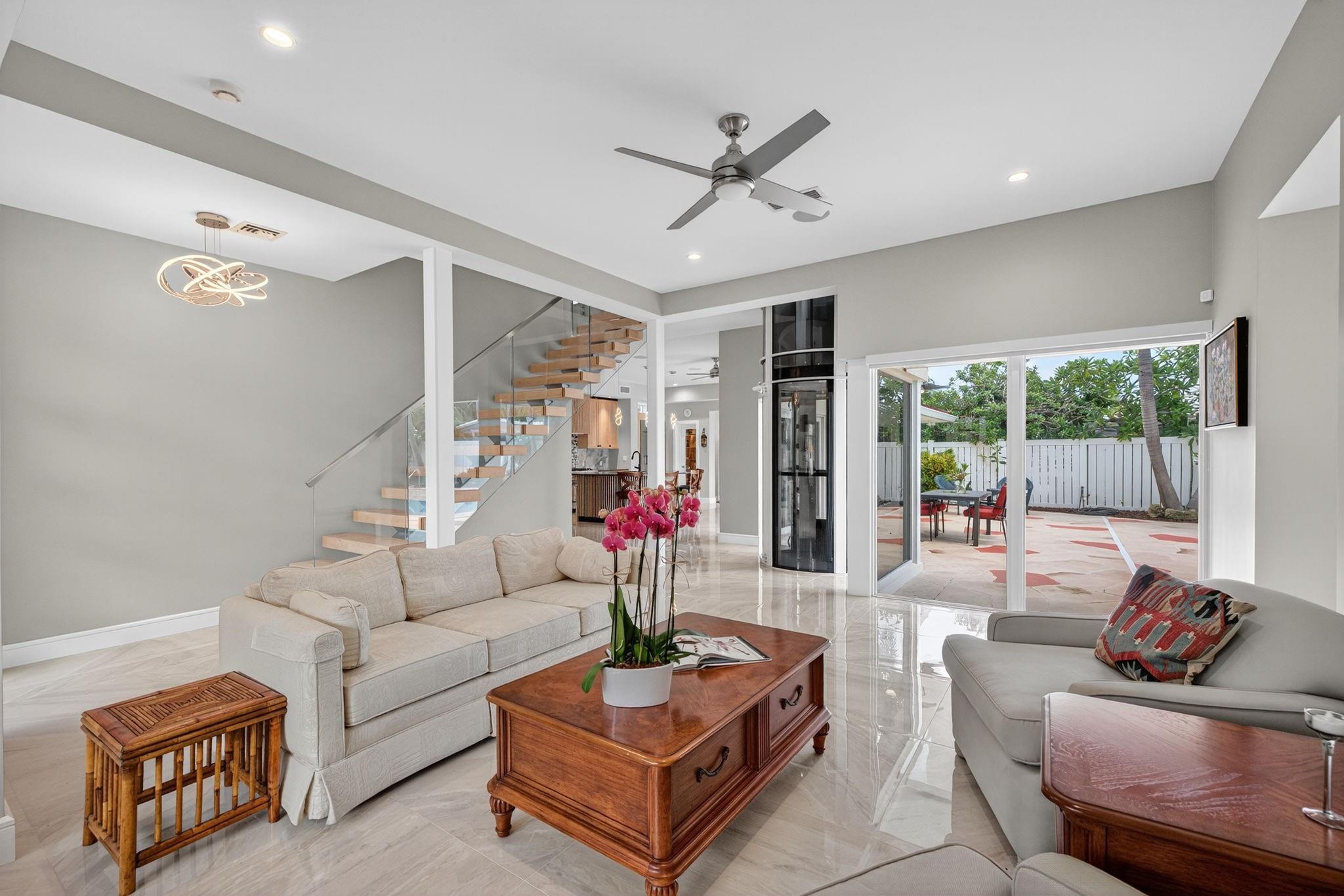 2024 Harbourview Drive