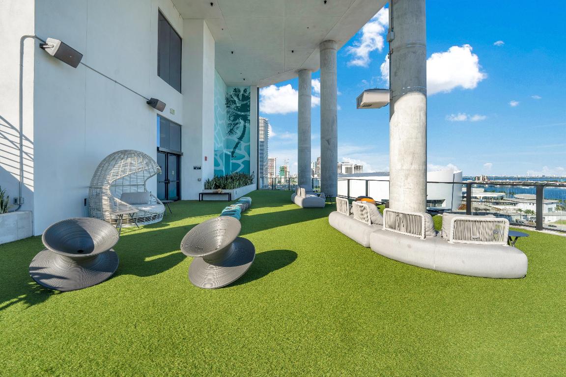 MAP OF MIAMI DADE CO. FL. PB B-41 - Residential