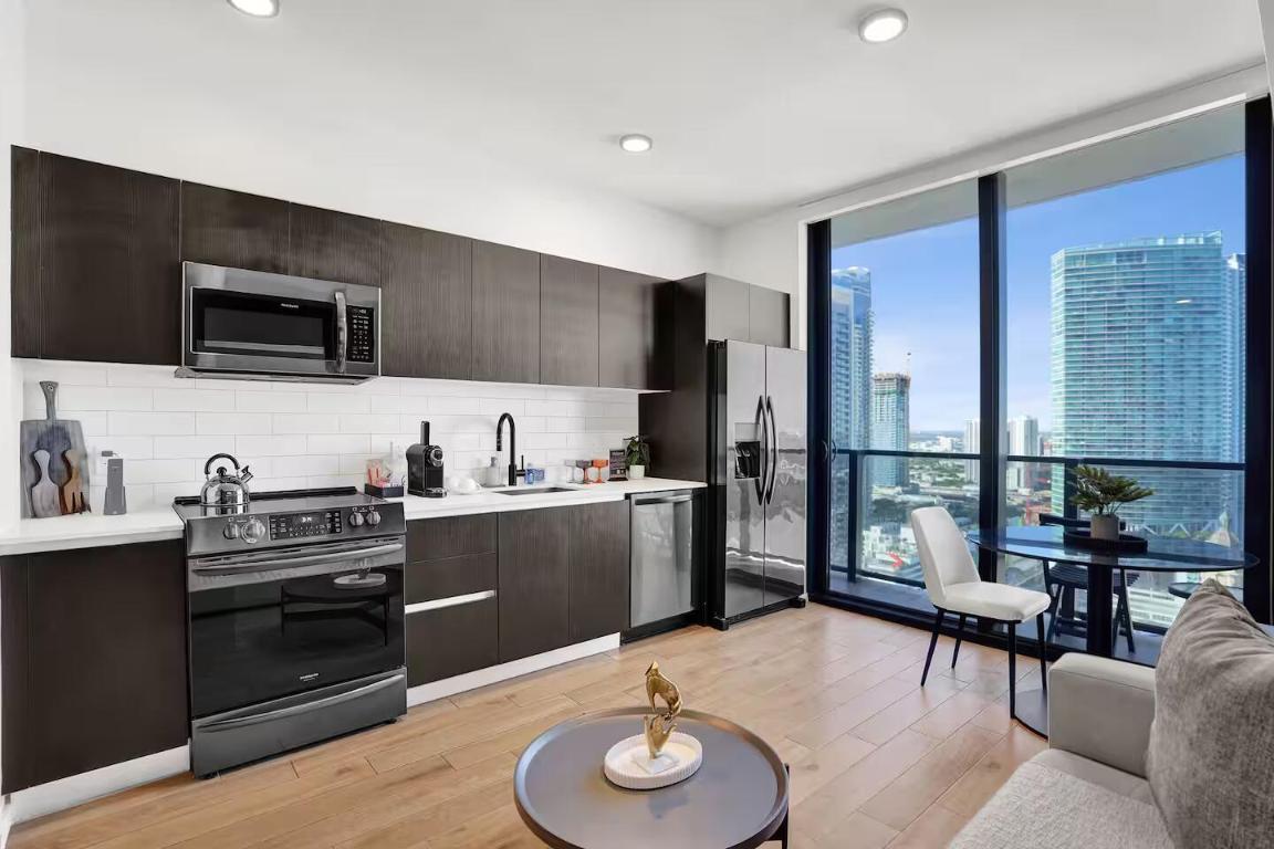 MAP OF MIAMI DADE CO. FL. PB B-41 - Residential