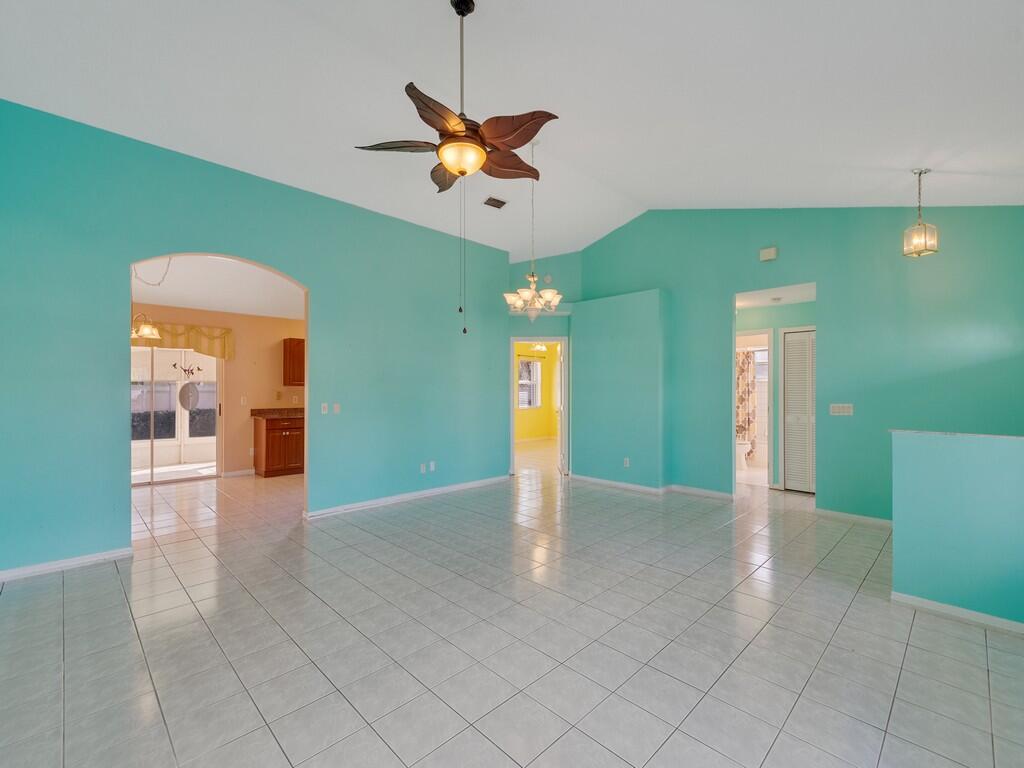 KINGS ISLE PHASE 1 - Residential