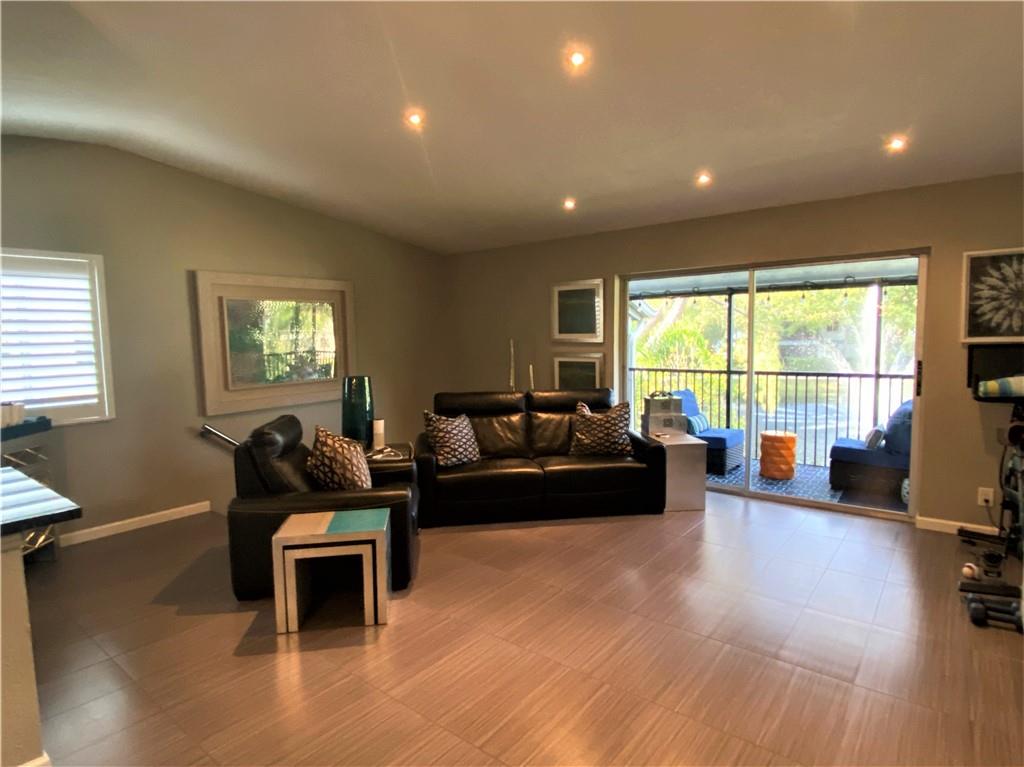 Lakes of Oakland Forst - Residential