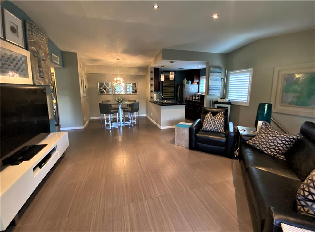 Lakes of Oakland Forst - Residential