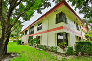 APPLEWOOD VILLAGE 4- D CO - Residential