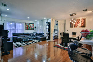 APPLEWOOD VILLAGE 4- D CO - Residential