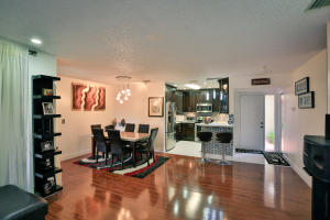 APPLEWOOD VILLAGE 4- D CO - Residential