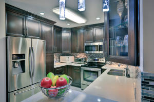 APPLEWOOD VILLAGE 4- D CO - Residential