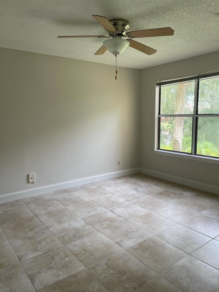 Boynton Lndgs Condo - Residential Lease