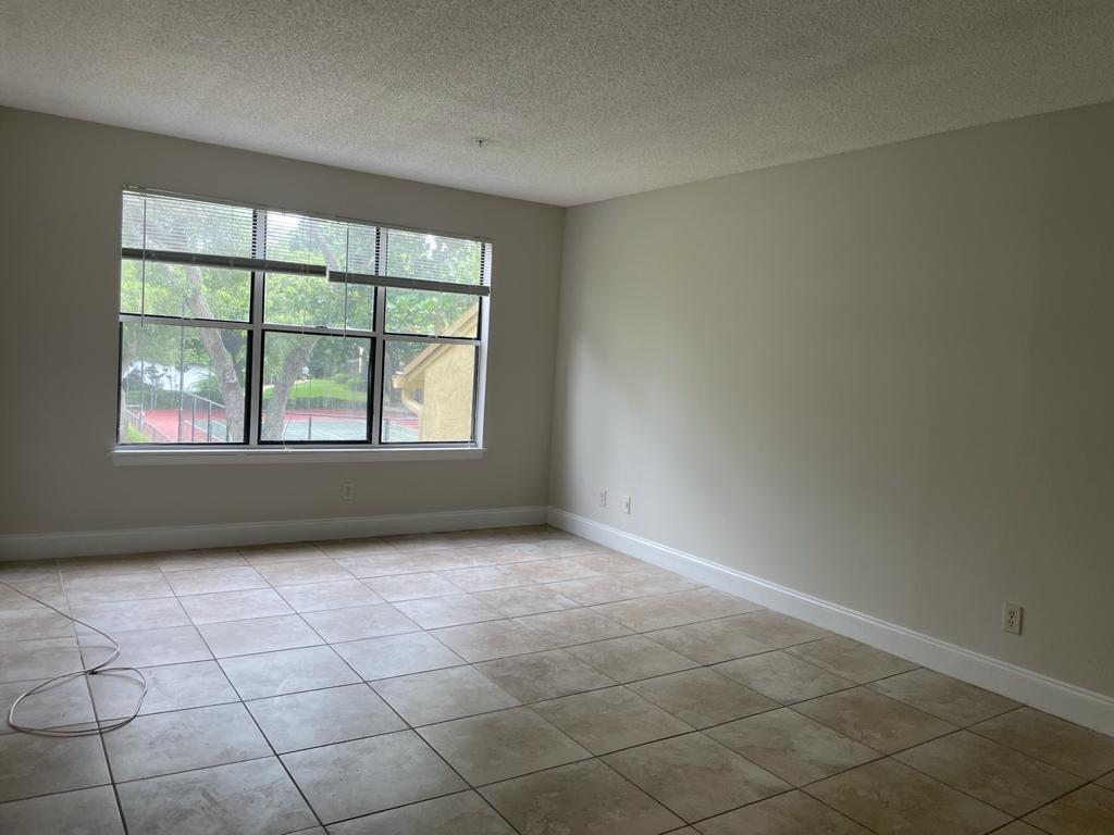 Boynton Lndgs Condo - Residential Lease