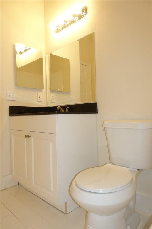 Lyons West 137-40 B - Residential
