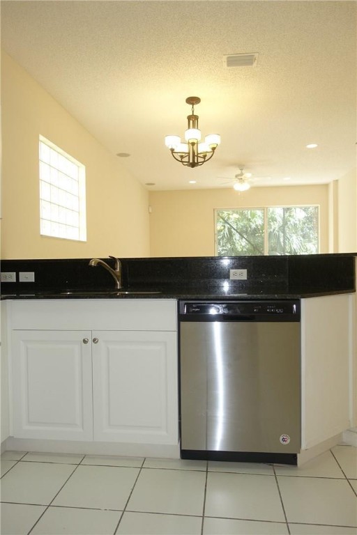 Lyons West 137-40 B - Residential