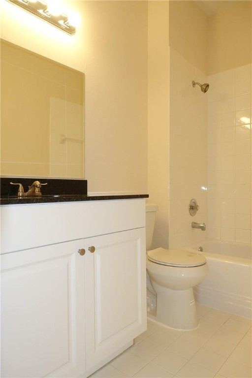 Lyons West 137-40 B - Residential