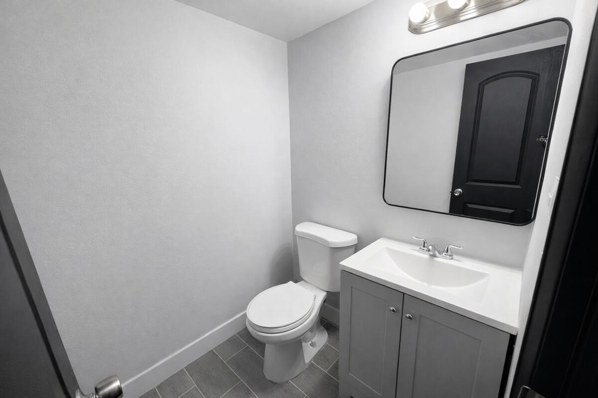 3300 S Dixie Highway 503