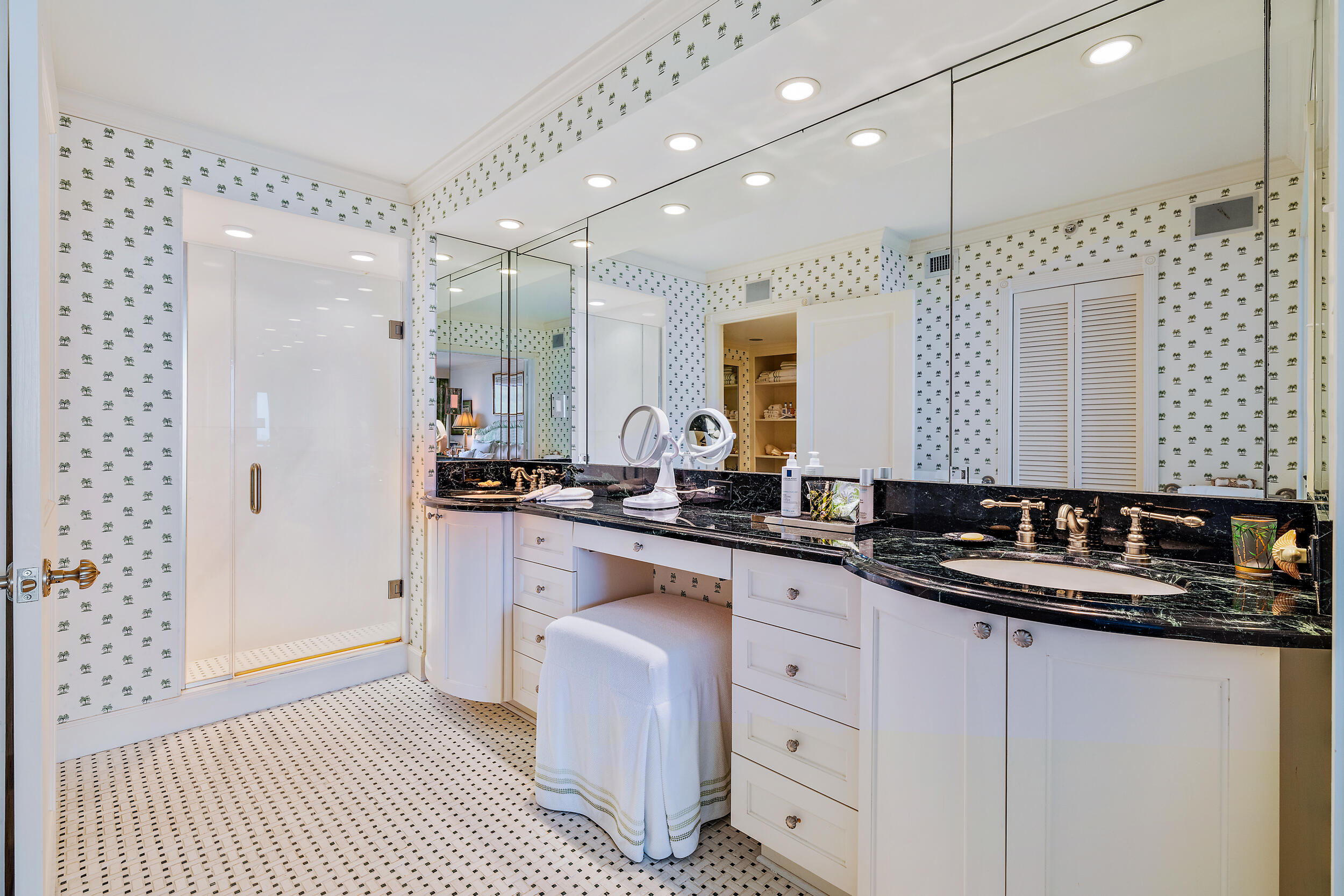 WATERVIEW TOWERS CONDO - Residential