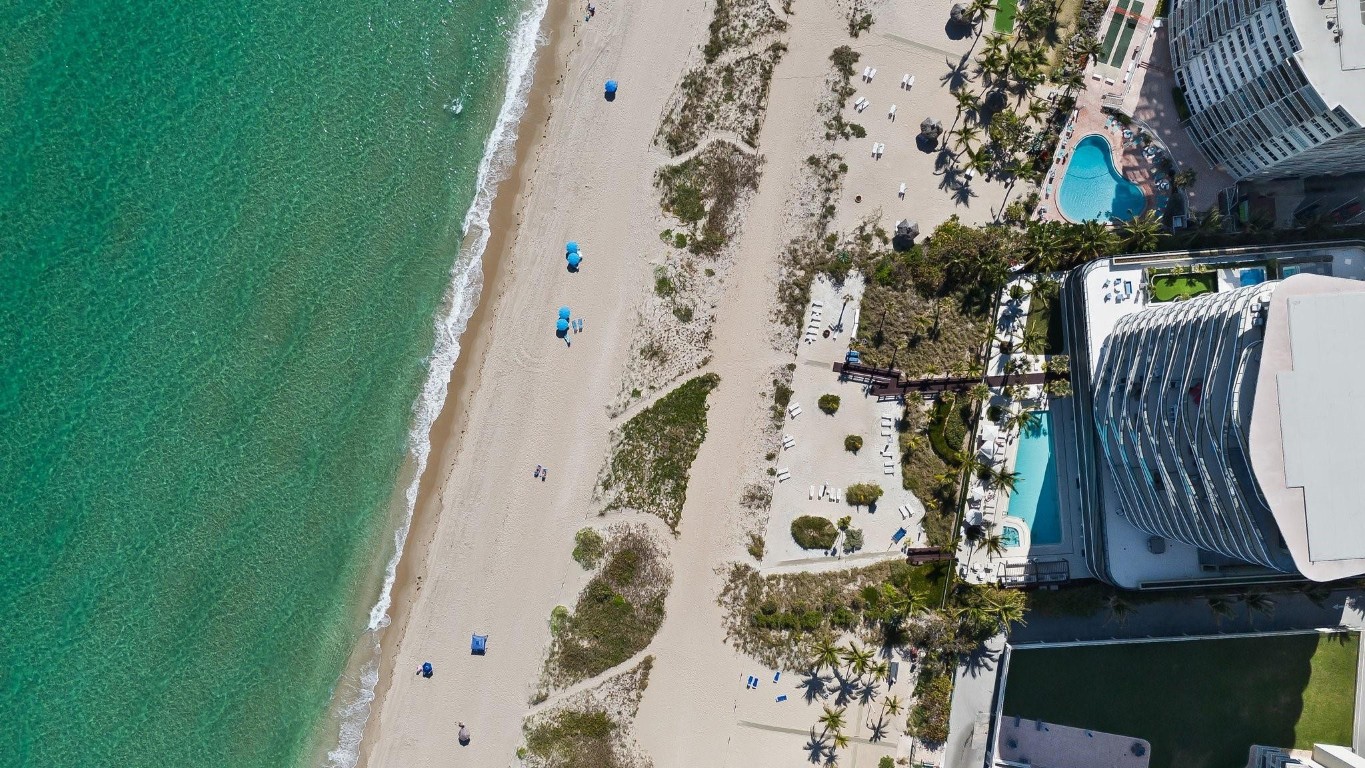 SABBIA BEACH CONDO - Residential