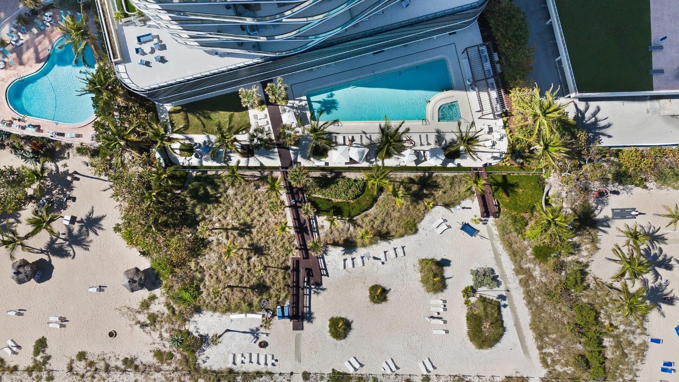 SABBIA BEACH CONDO - Residential