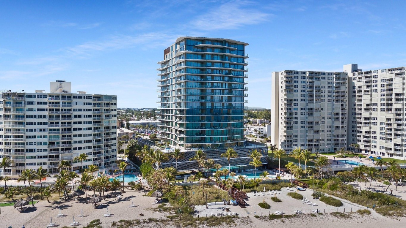 SABBIA BEACH CONDO - Residential