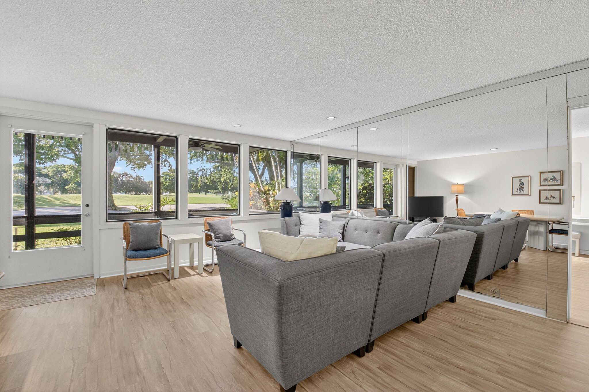 HAMMOCKS AT BOCA WEST CON - Residential