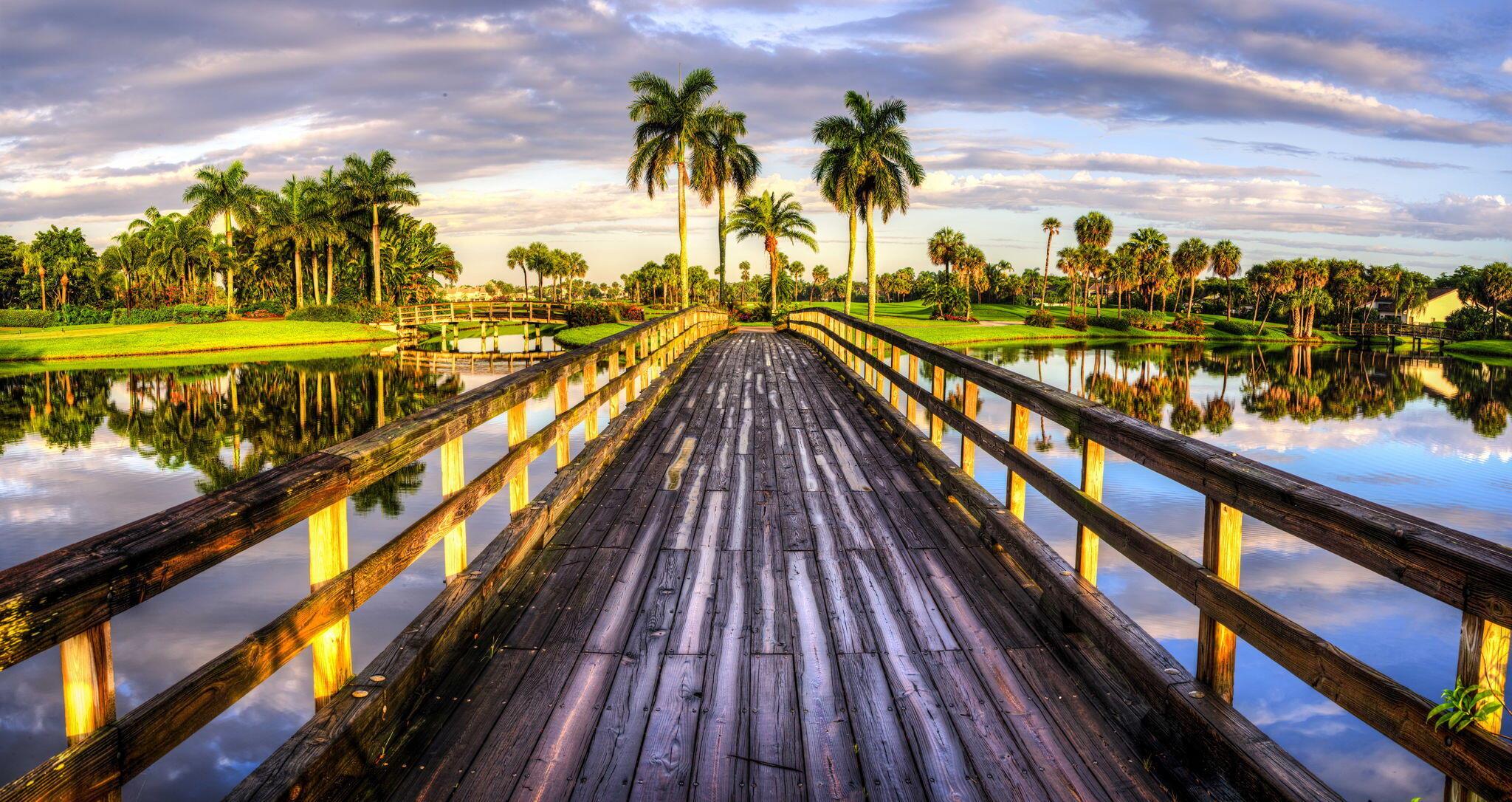 HAMMOCKS AT BOCA WEST CON - Residential