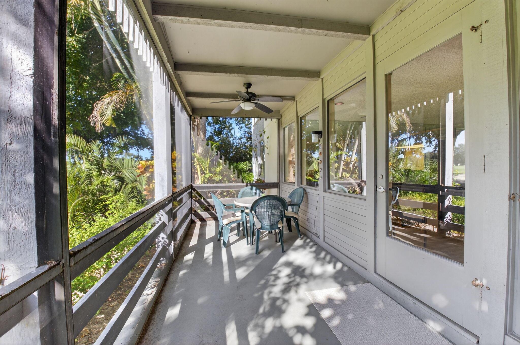 HAMMOCKS AT BOCA WEST CON - Residential