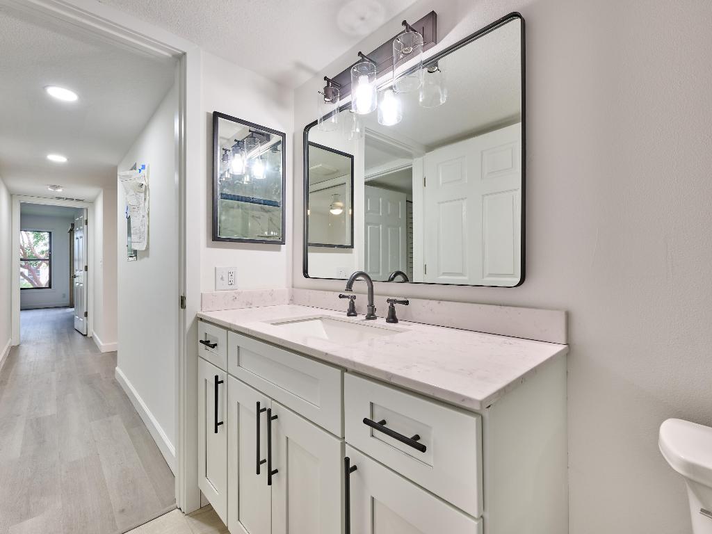 HUNTINGTON POINTE - Residential