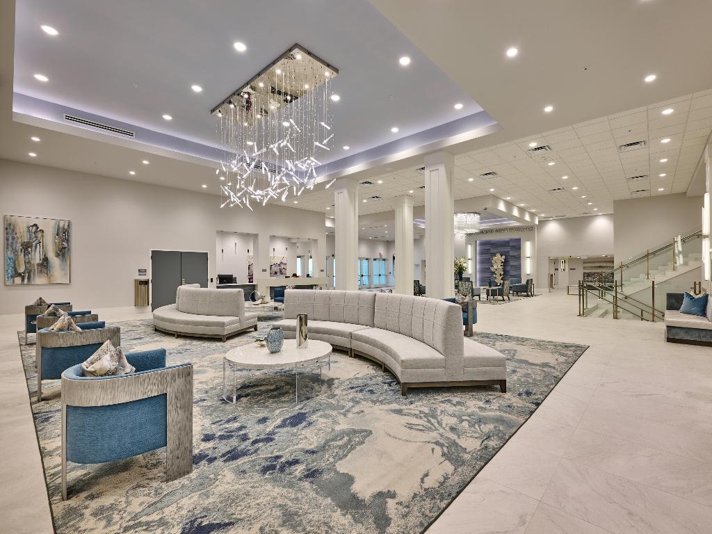 HUNTINGTON POINTE - Residential