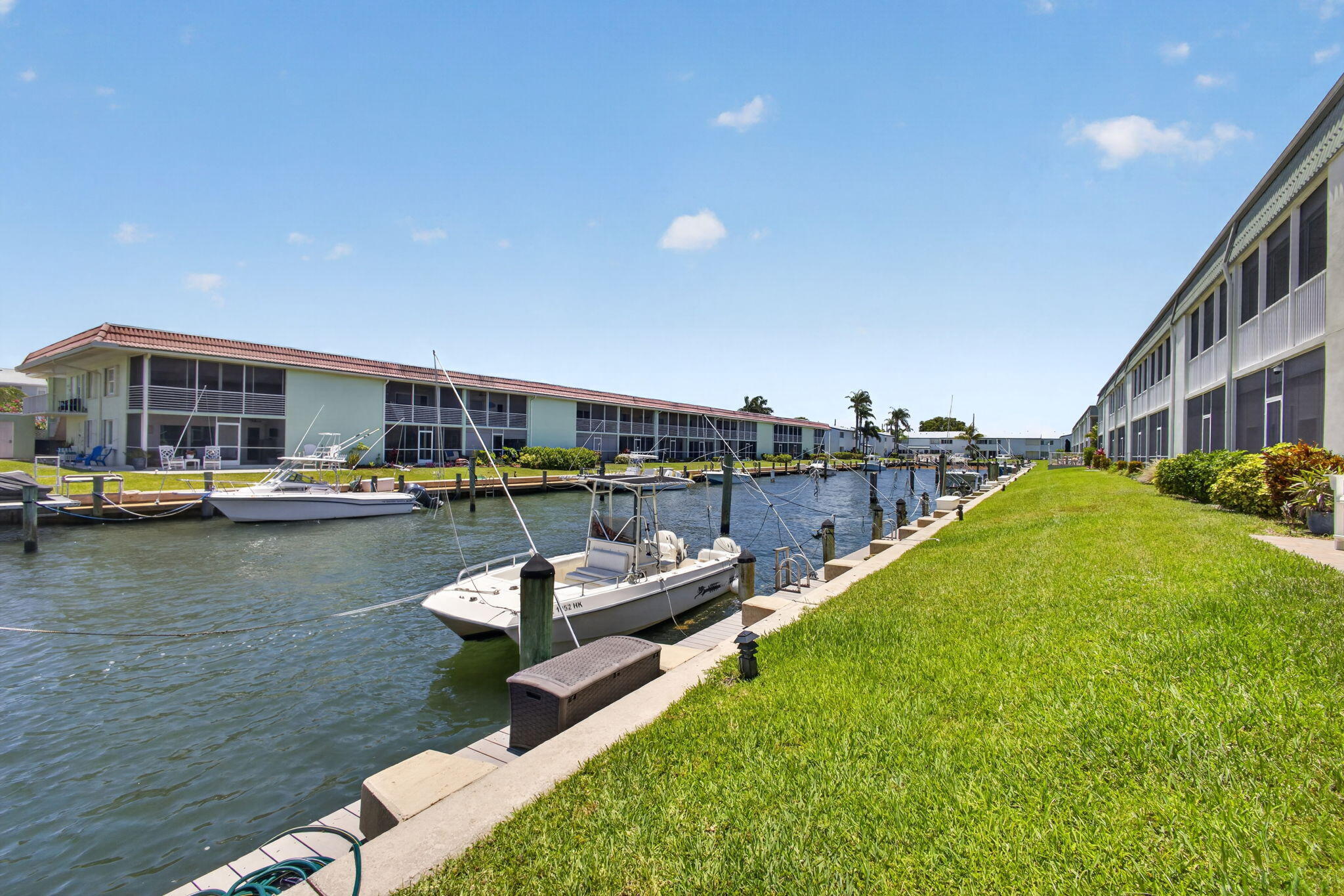 WINDSOR PARK SOUTH CONDOMINIUMS - Residential