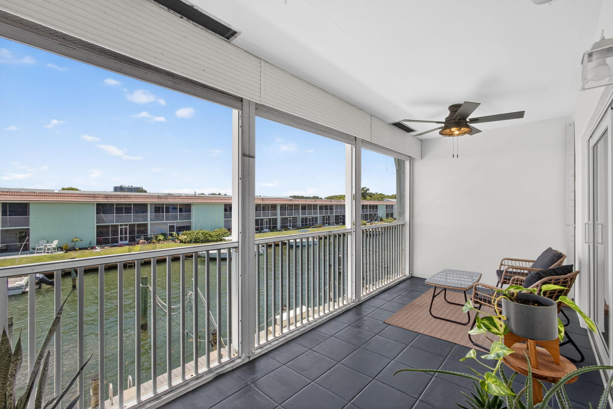 WINDSOR PARK SOUTH CONDOMINIUMS - Residential