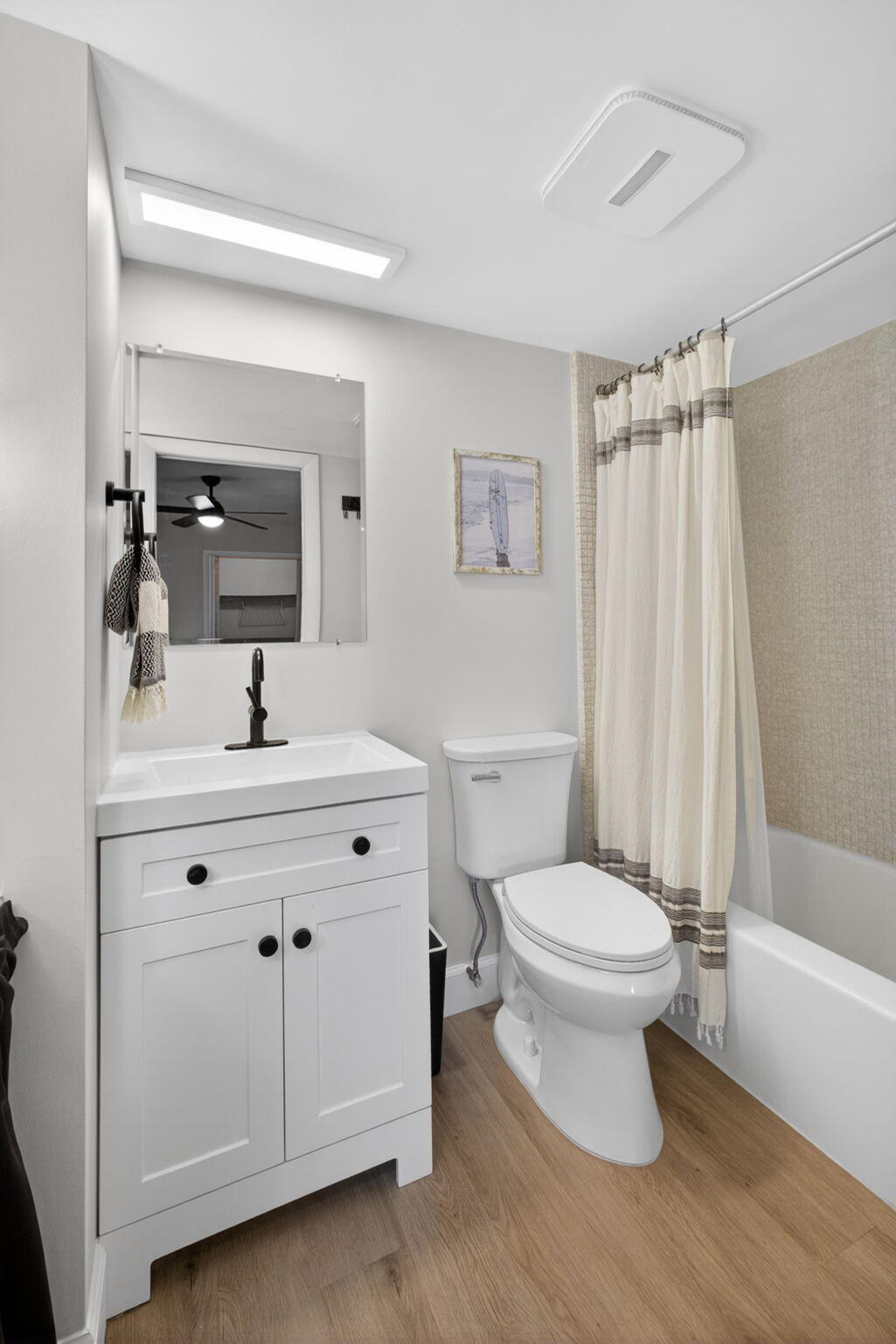 WINDSOR PARK SOUTH CONDOMINIUMS - Residential