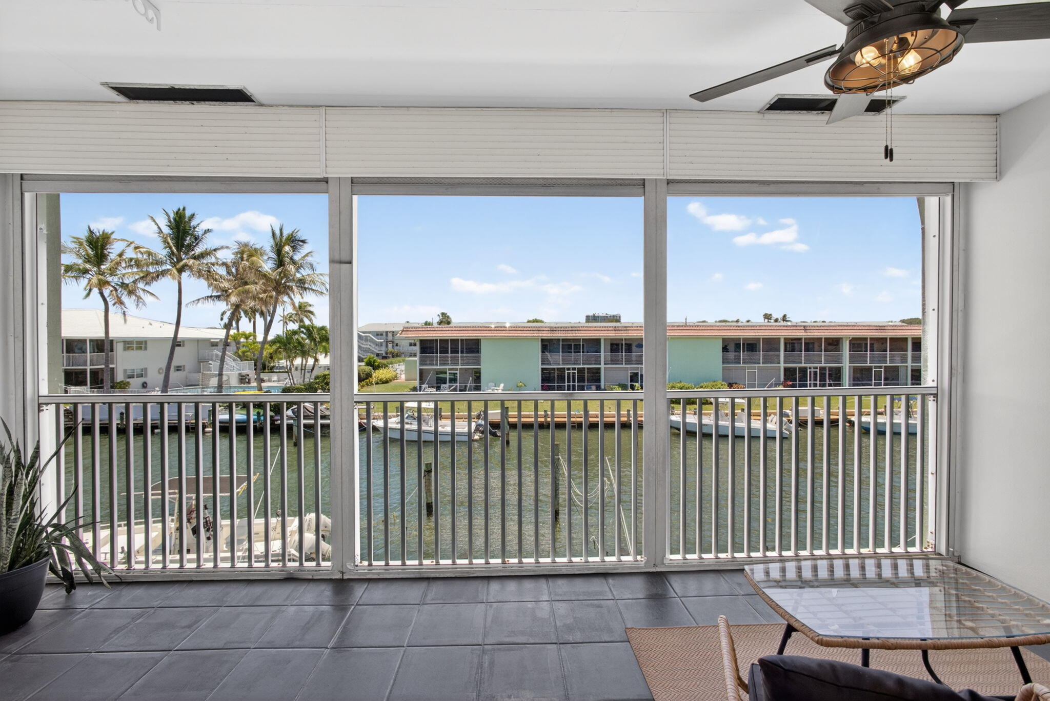 WINDSOR PARK SOUTH CONDOMINIUMS - Residential