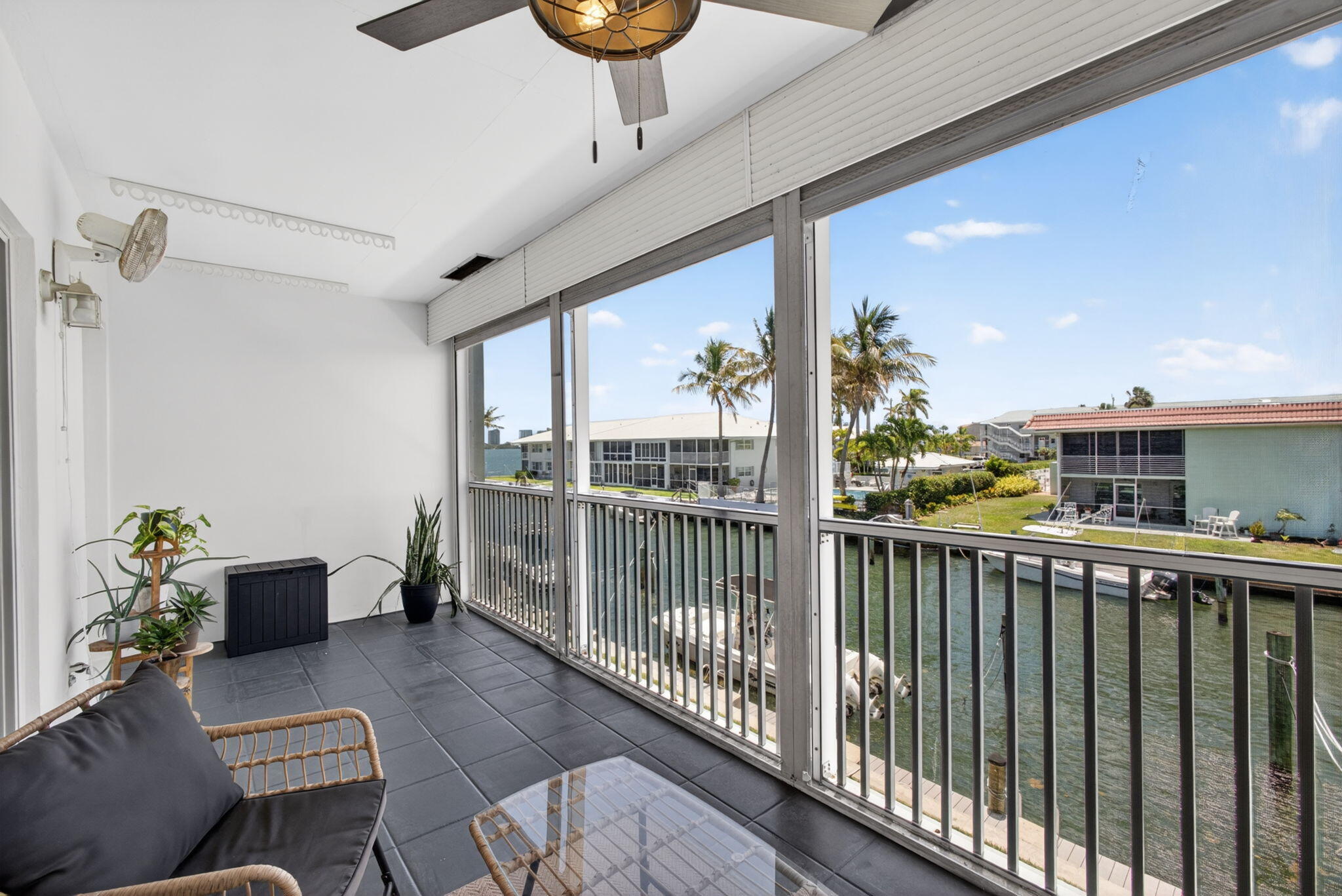 WINDSOR PARK SOUTH CONDOMINIUMS - Residential
