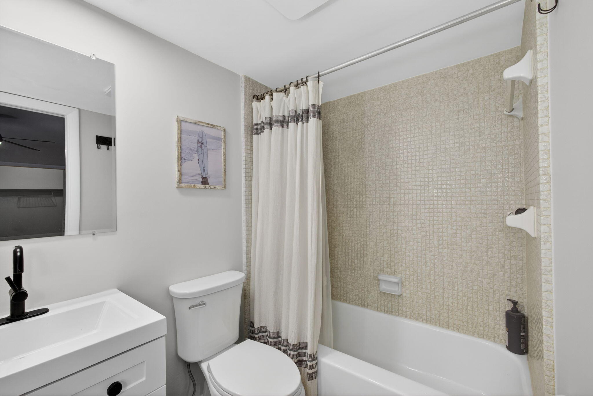 WINDSOR PARK SOUTH CONDOMINIUMS - Residential