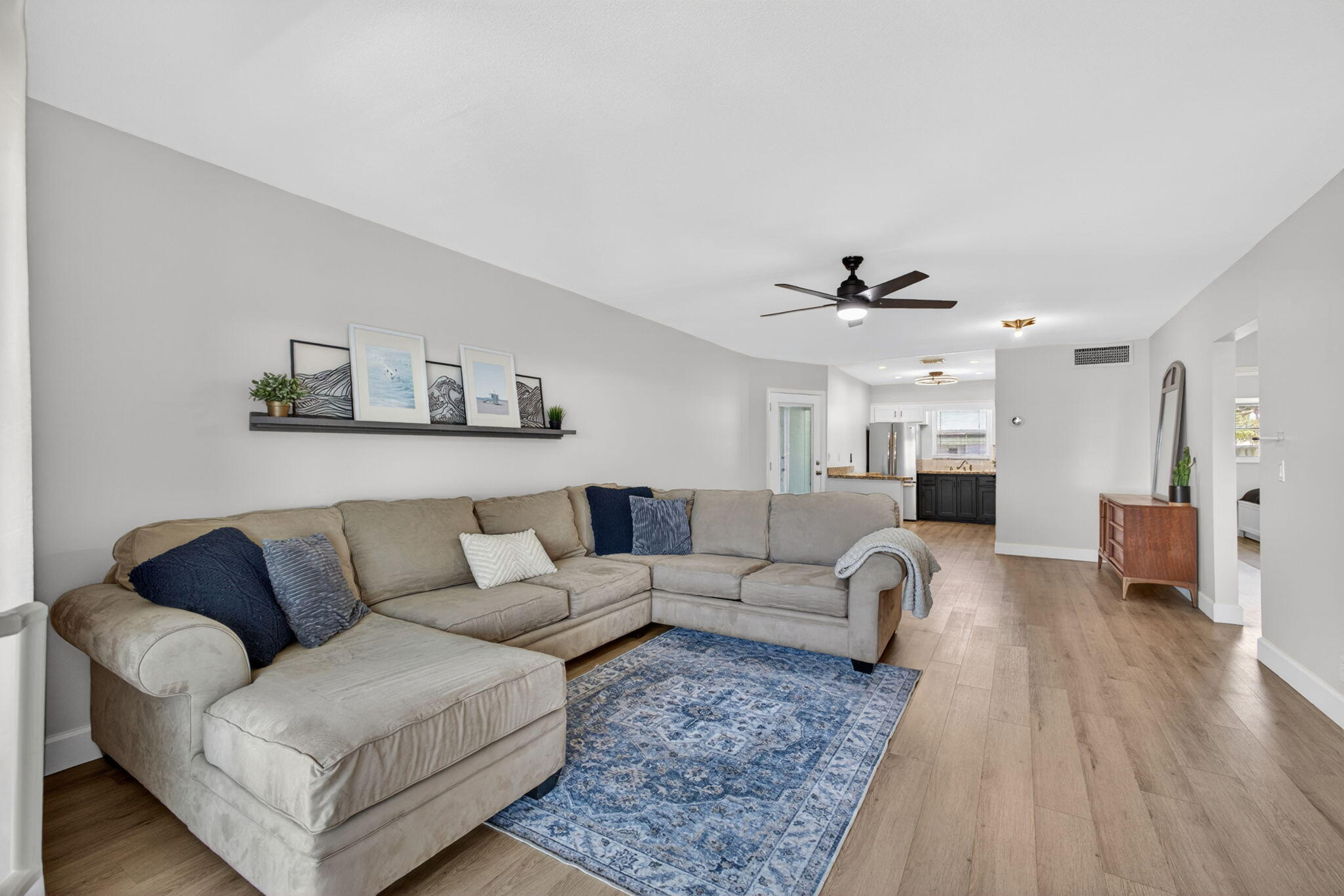WINDSOR PARK SOUTH CONDOMINIUMS - Residential