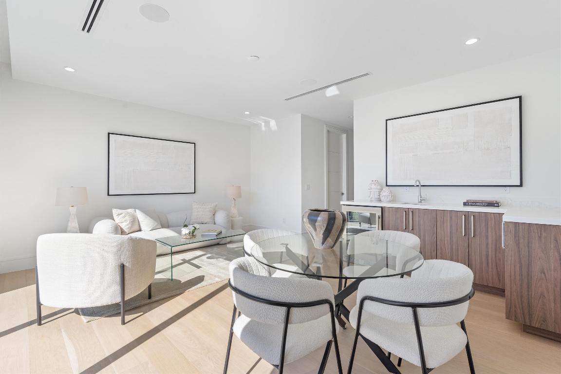 BOCA VILLAS - Residential