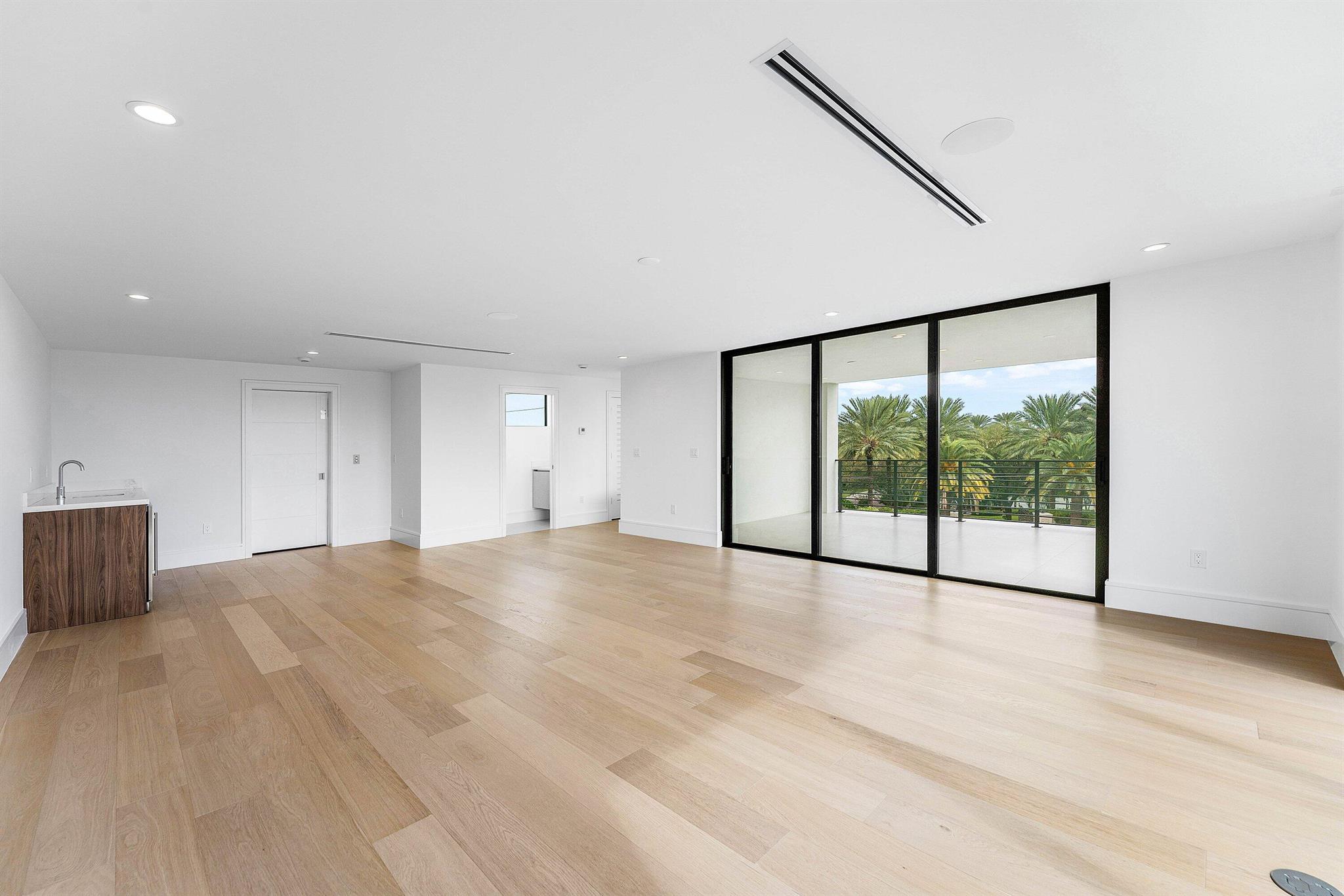 BOCA VILLAS - Residential