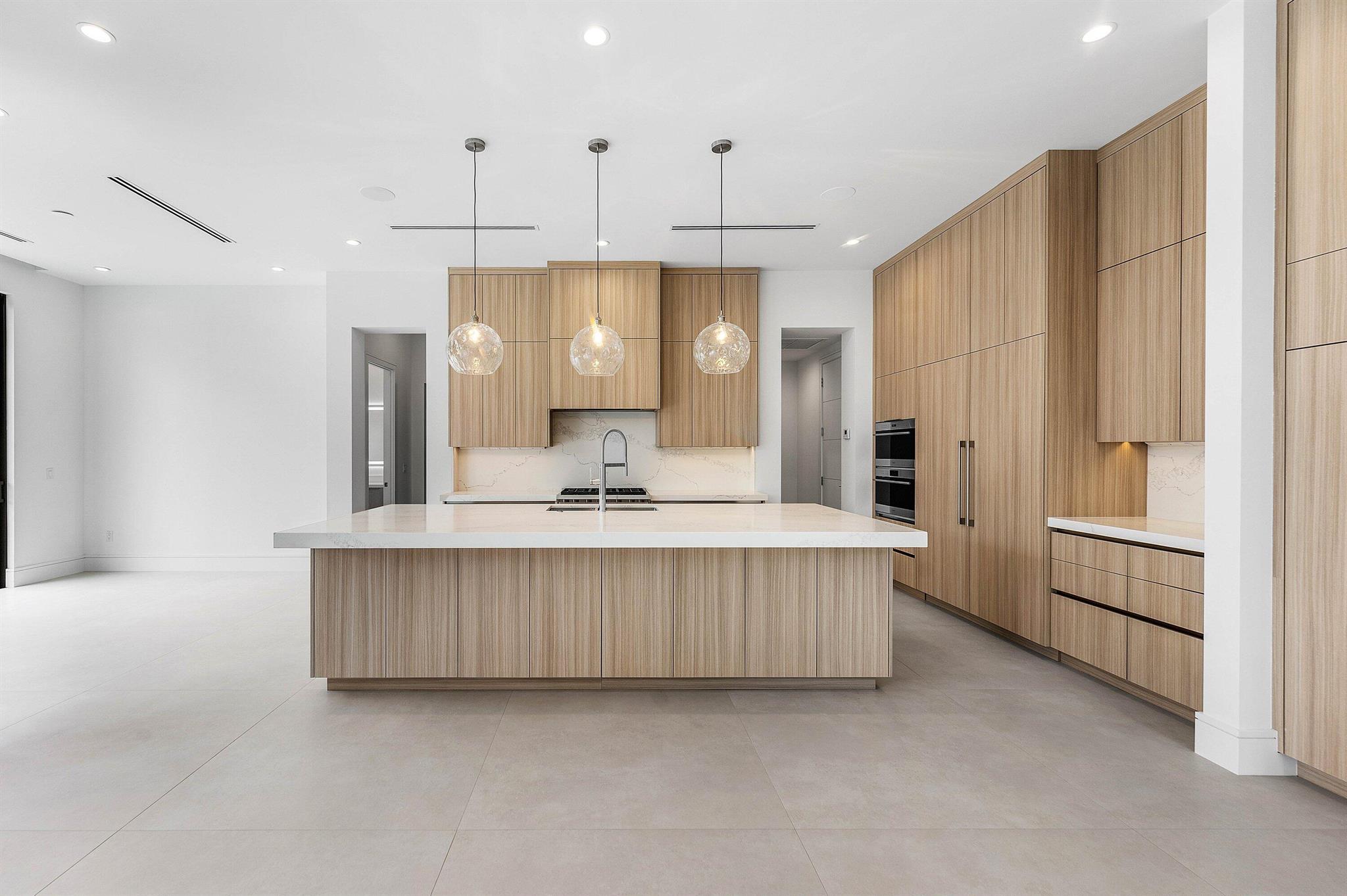 BOCA VILLAS - Residential