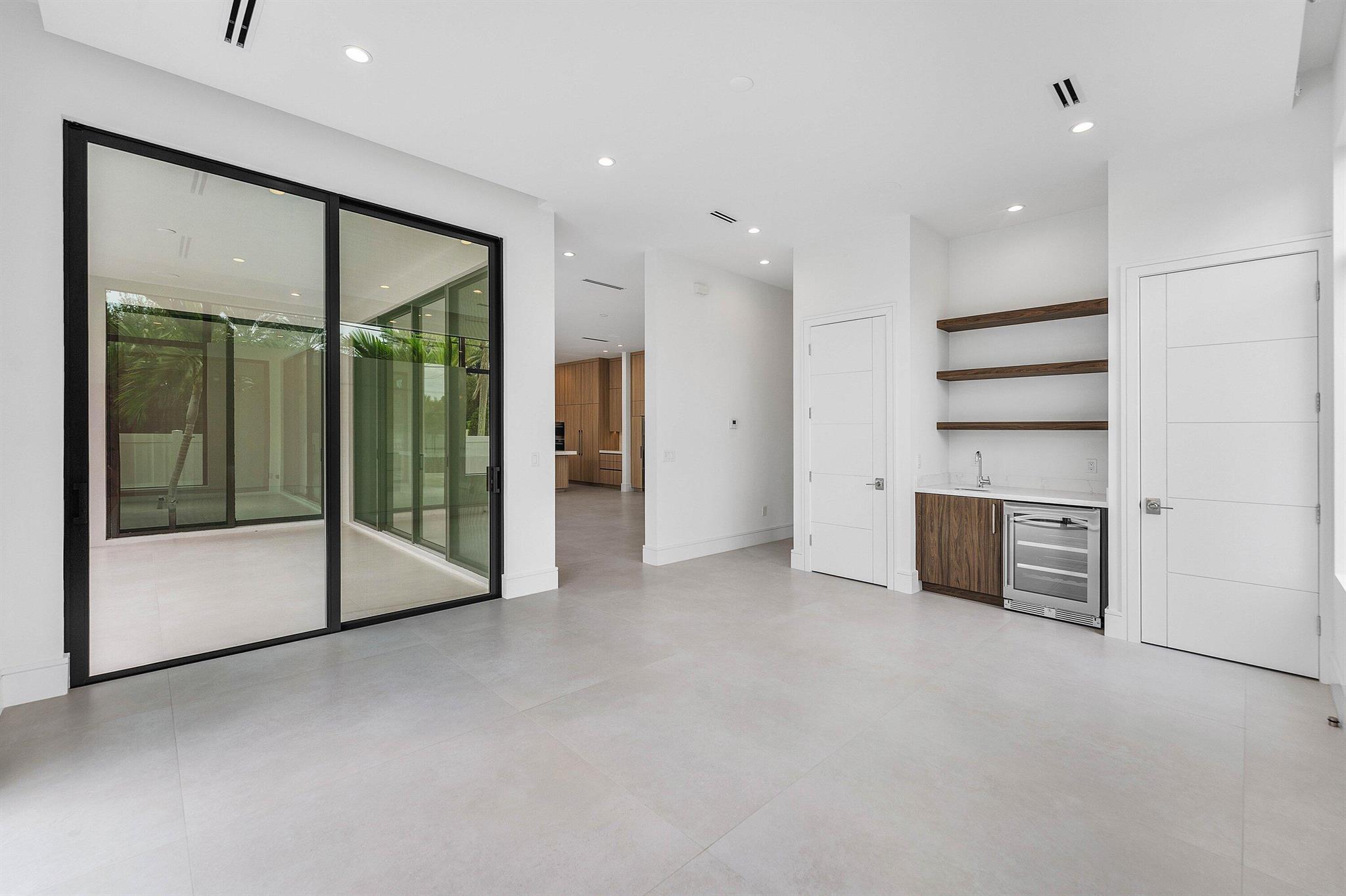 BOCA VILLAS - Residential