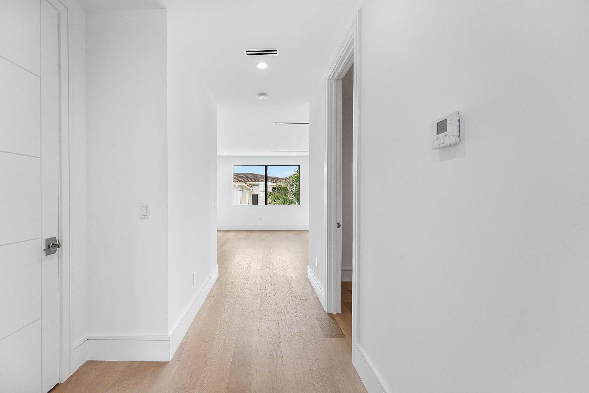 BOCA VILLAS - Residential