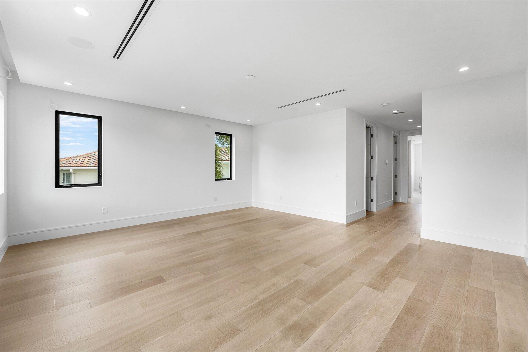 BOCA VILLAS - Residential