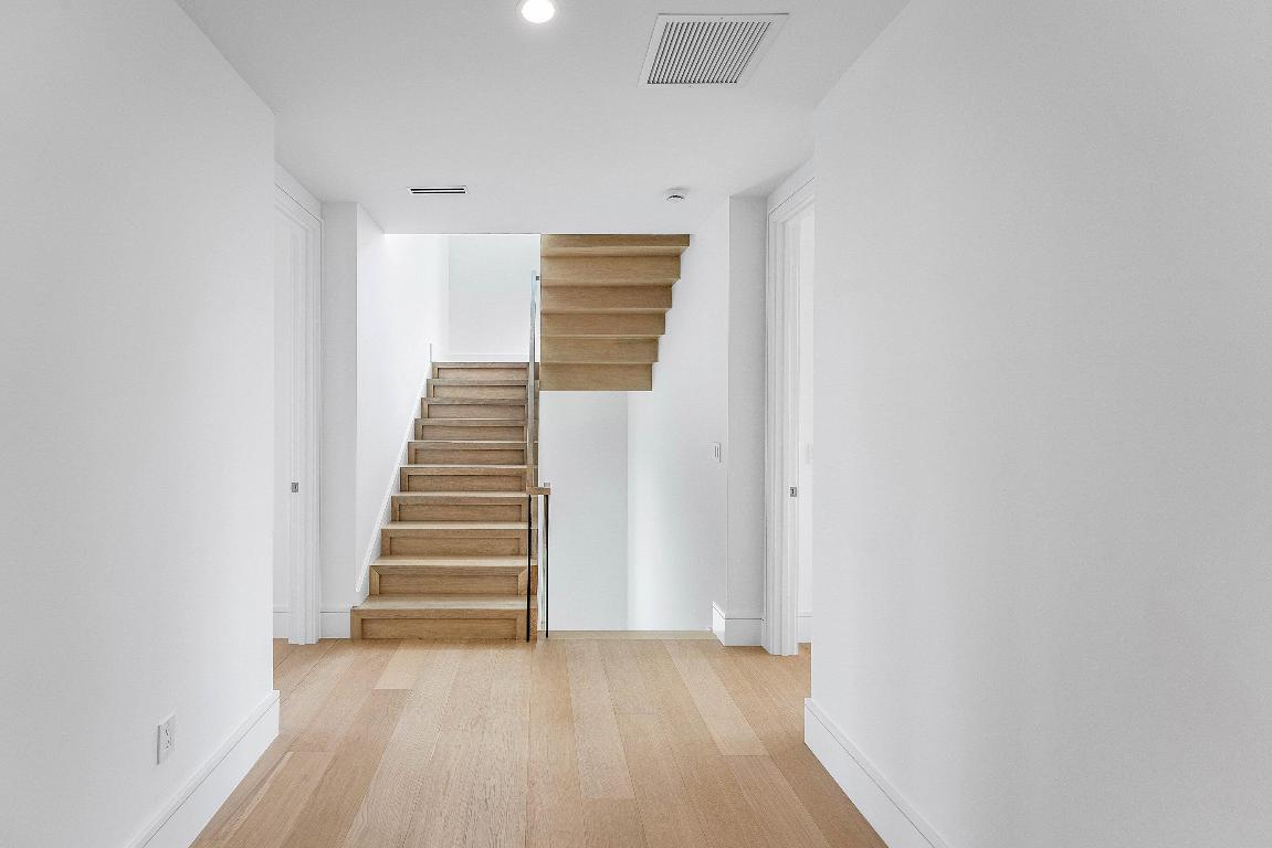 BOCA VILLAS - Residential