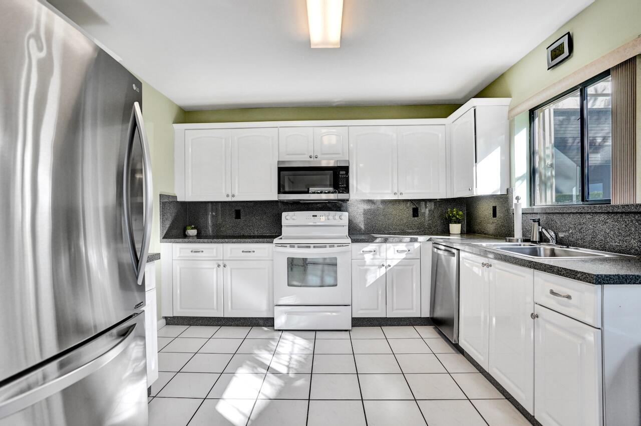 LUCERNE PARK CONDOS 1, 1A - Residential