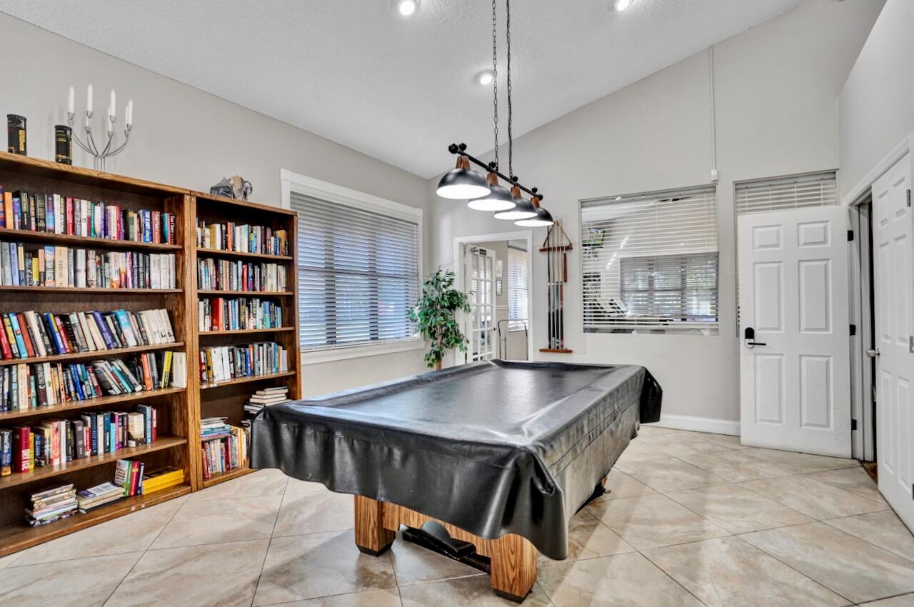 LUCERNE PARK CONDOS 1, 1A, 2 THRU 15 AND 23 THRU 2 - Residential