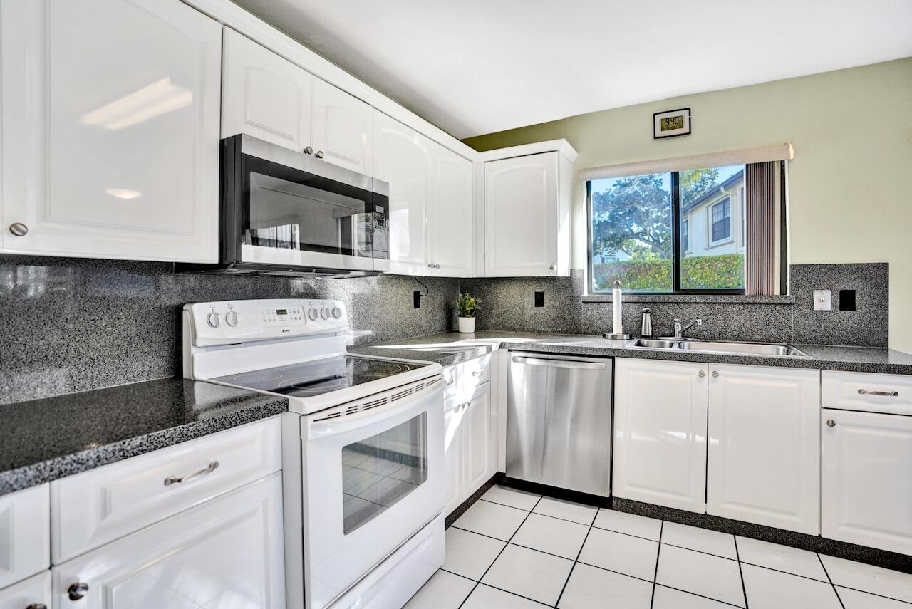 LUCERNE PARK CONDOS 1, 1A, 2 THRU 15 AND 23 THRU 2 - Residential